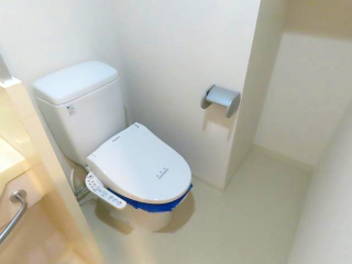 トイレ　シンプルで使いやすいトイレです