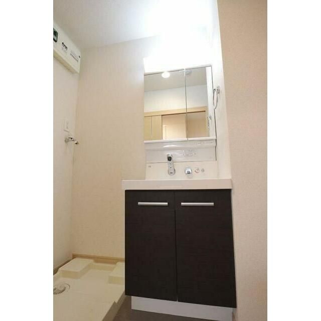 洗面設備　ルミナス　板橋区南町