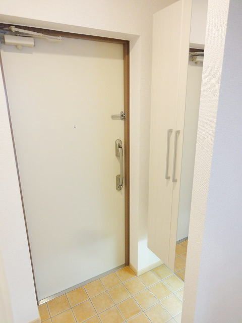 玄関　ルミナス　板橋区南町
