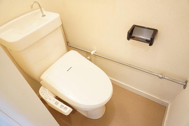 トイレ　トイレ