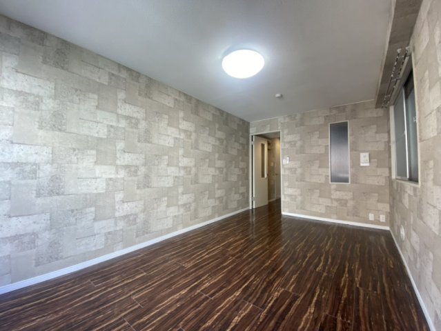 居室・リビング　スタンダードな洋室です