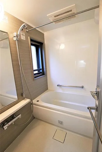 バス・シャワールーム