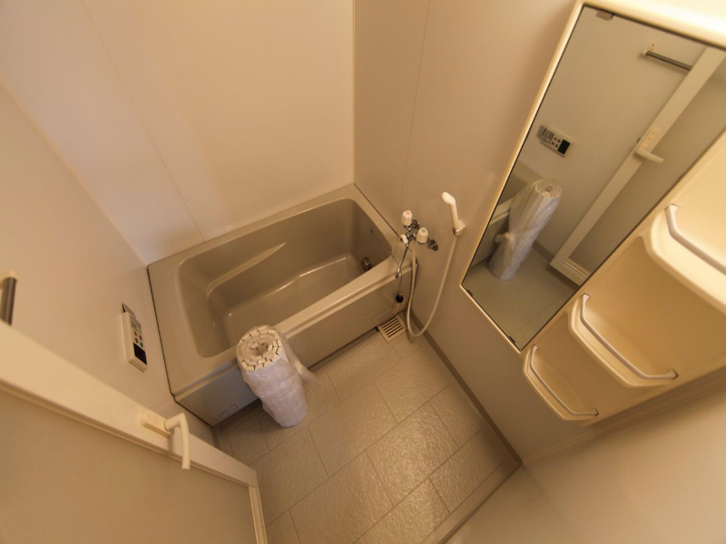 バス・シャワールーム　追い焚き付お風呂