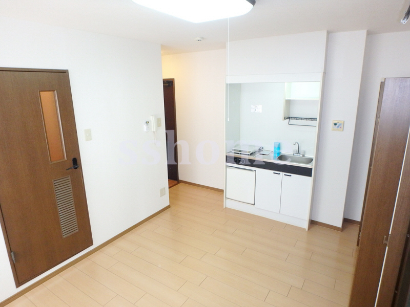 居室・リビング　洋室6.5帖☆明るいフローリングです☆