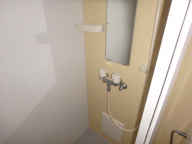 バス・シャワールーム　他のお部屋の参考写真となります。