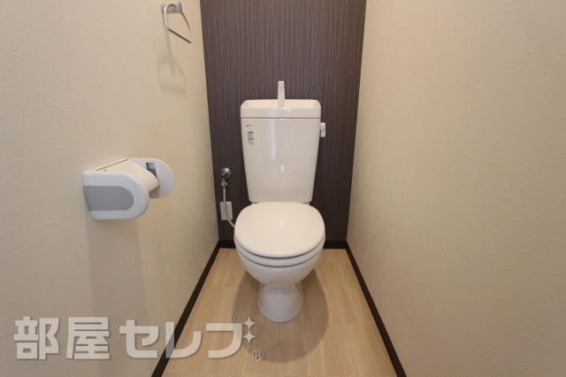 トイレ　清潔感のあるお手洗いです。