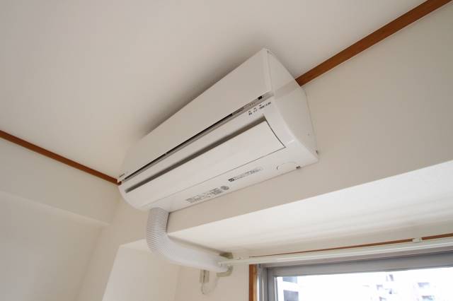 その他設備　エアコン付きで快適です。他号室の写真です。