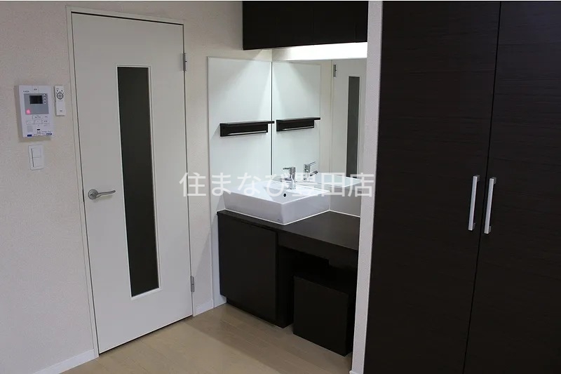 洗面設備　同型タイプ