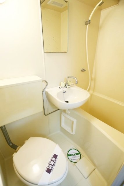 バス・シャワールーム　お風呂です