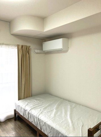 その他部屋・スペース　エアコン、ベッド