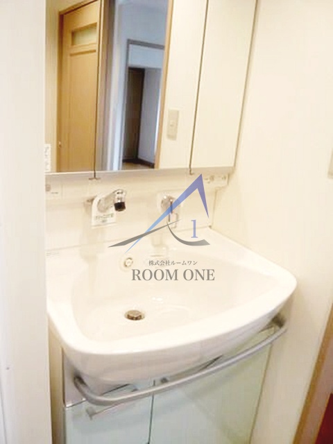 洗面設備　洗面台です。