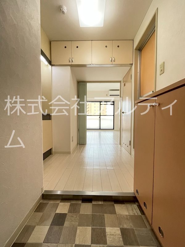 玄関　別のお部屋の写真です。ご参考までに。