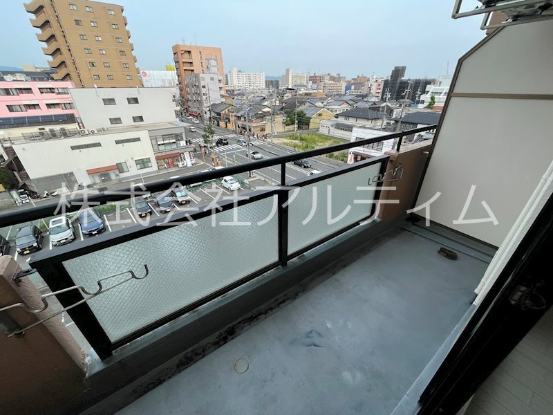 バルコニー　別のお部屋の写真です。ご参考までに。