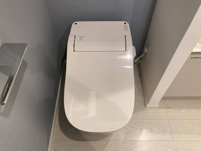 バルコニー　浴室乾燥機完備