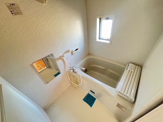 バス・シャワールーム　※別部屋の写真です