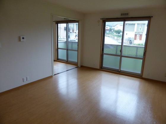 居室・リビング　※別部屋の写真です