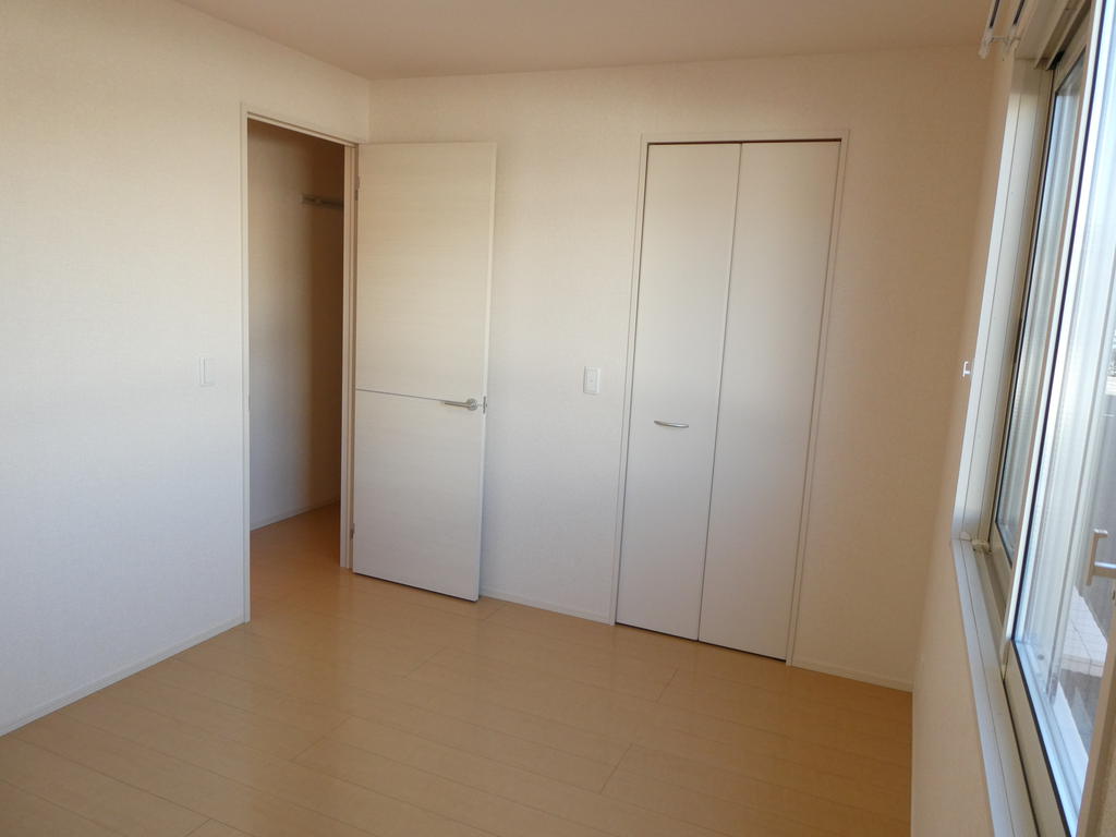 その他部屋・スペース　反転間取りの101号室の写真です。