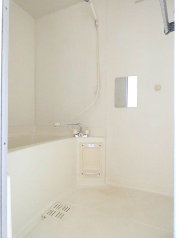 バス・シャワールーム　図面と現状に相違がある場合には現状を優先