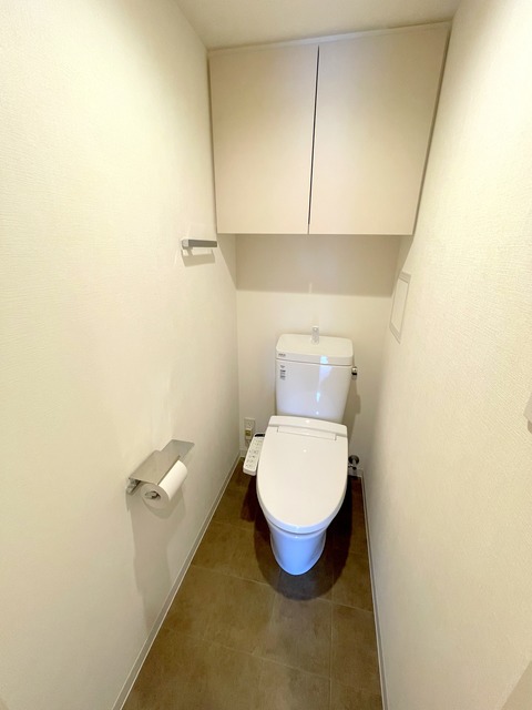 トイレ　★シャワートイレ完備★