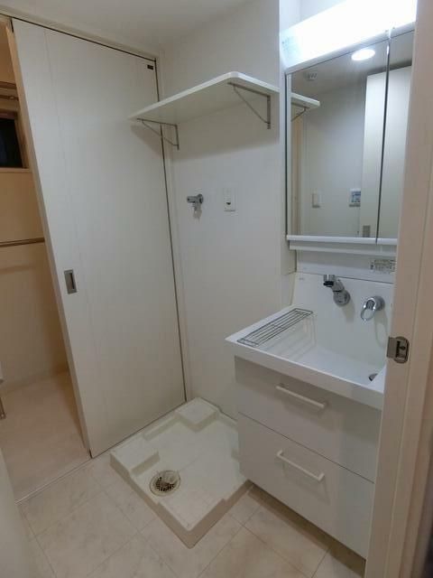 洗面設備　成城石井シァルプラット東神奈川店