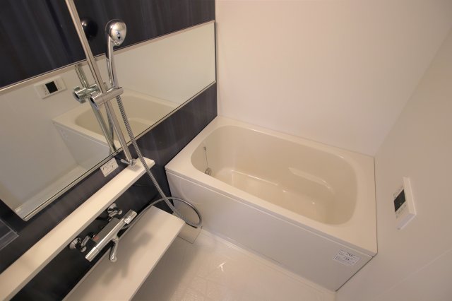 バス・シャワールーム　同建築会社の同シリーズとなります。