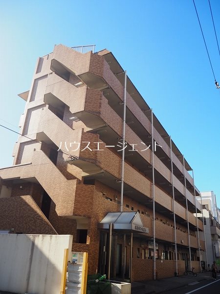 建物外観　鉄筋コンクリート造の物件です。