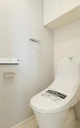 トイレ　※反転タイプの写真を使用しています。