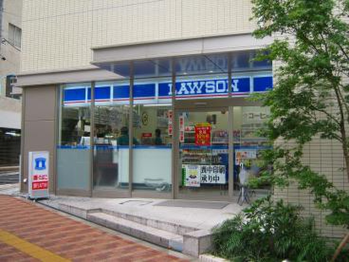 コンビニ　ローソン（コンビニ）まで67m