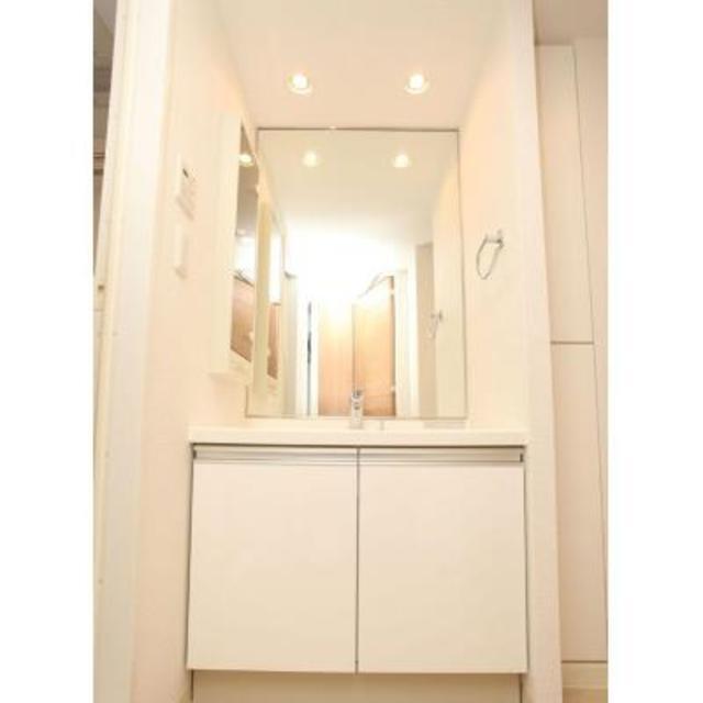 洗面設備　※写真は同タイプ住戸です。