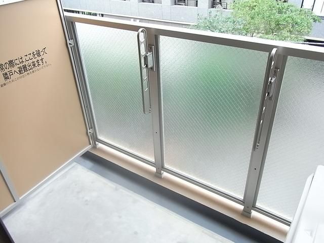 バルコニー　バルコニー