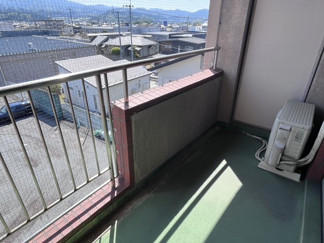 バルコニー　落ち着いた時間を過ごせるバルコニーです