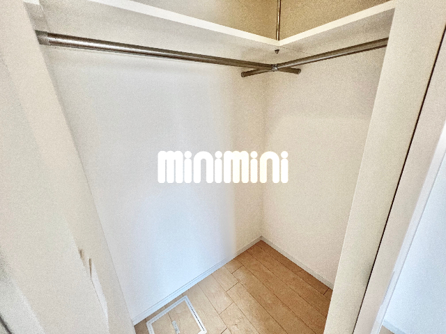 収納　エアコン完備