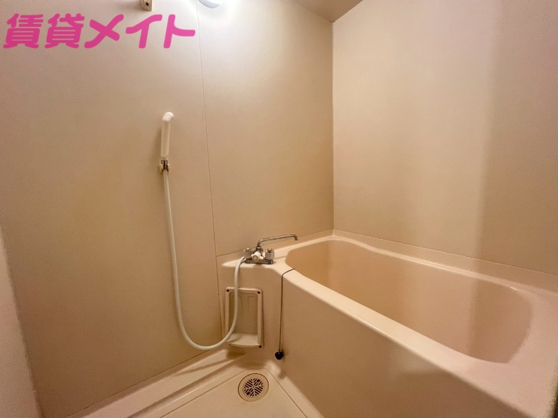 バス・シャワールーム　別部屋参考写真