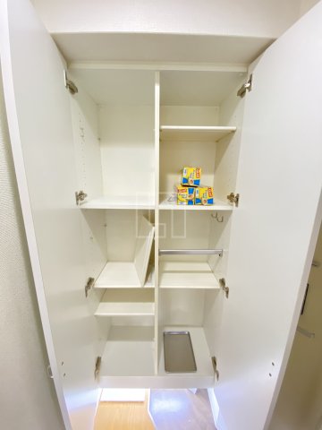 収納　プレジール靭公園　シューズボックス