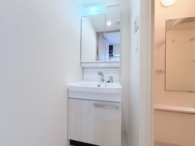 洗面設備　8階の写真です。