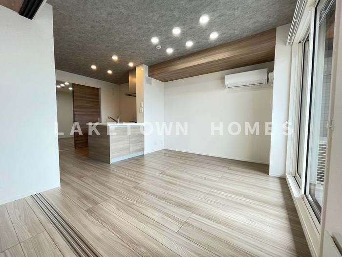 居室・リビング　11.4帖のLDKです。