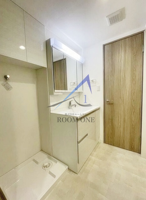 洗面設備　独立洗面台です。