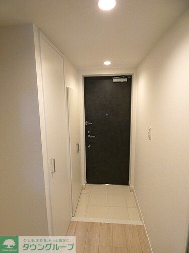 玄関　玄関　※2022年10月撮影