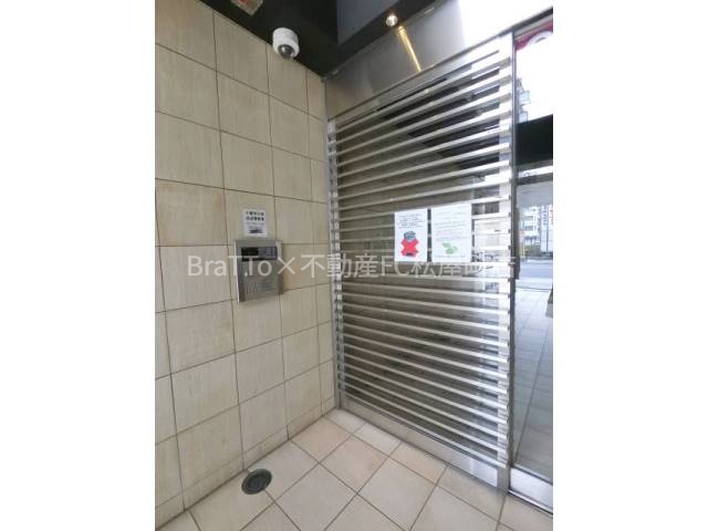 エントランス　マンション共用部分（オートロック付）