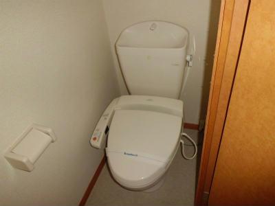 トイレ　人気設備のウォッシュレット。