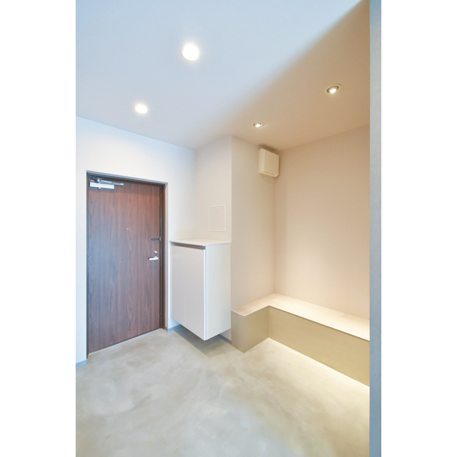 玄関　明るい玄関です