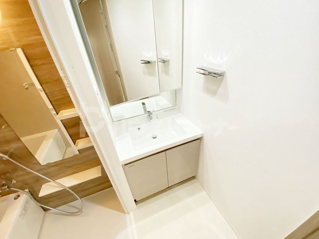 洗面設備　収納