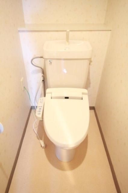 トイレ　（別タイプ参考写真）ラークス王子　北区王子２