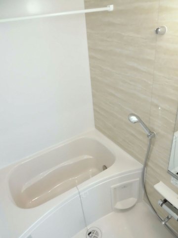 バス・シャワールーム　お風呂で日々の疲れを落としましょう