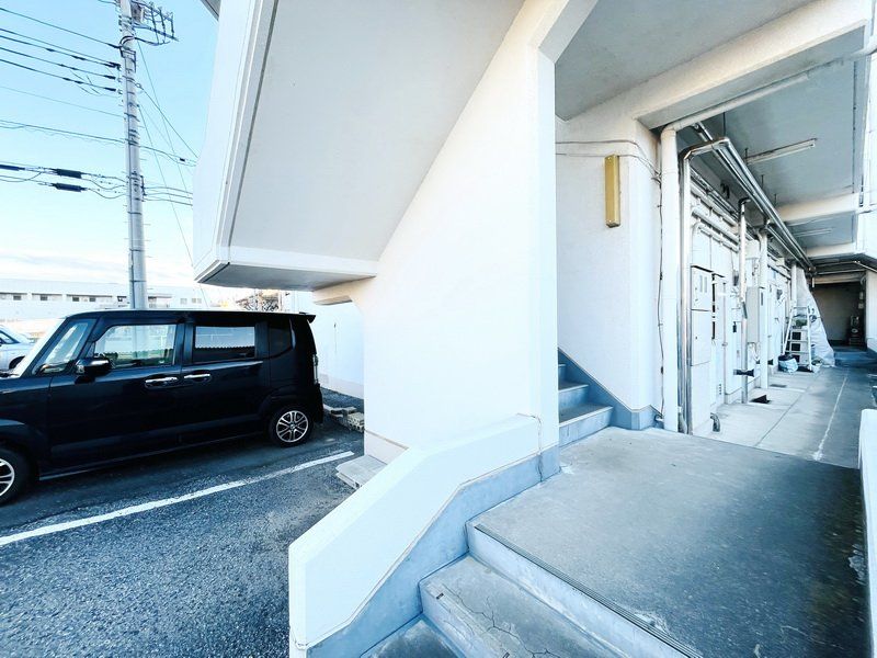 エントランス　バルコニー