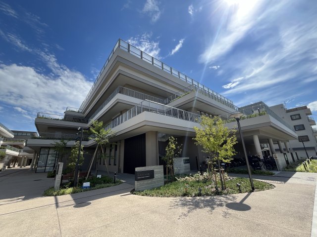 中学校　豊中市立庄内さくら学園（中学校）まで775m