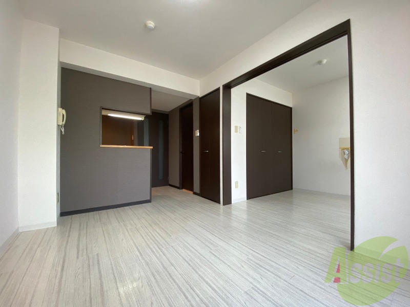 居室・リビング　広くてキレイなお部屋が広がっていて、充実した生活が送れそう。