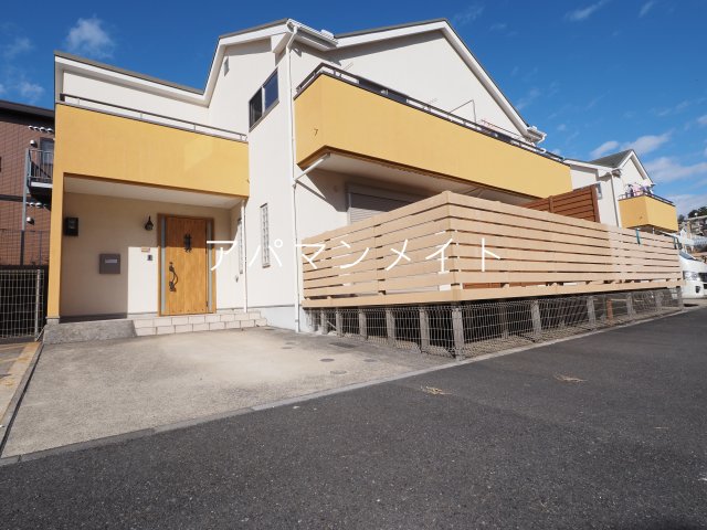 建物外観　おしゃれな外観です！