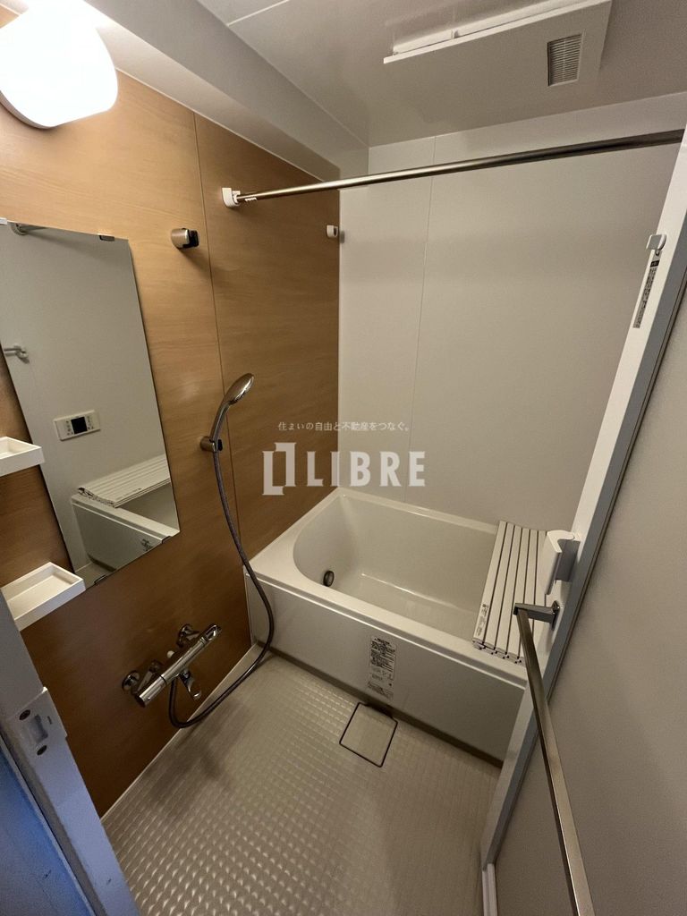 バス・シャワールーム　バス