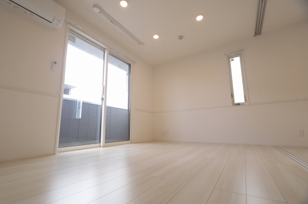 居室・リビング　日当たり良好12.1帖のリビング